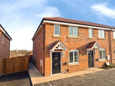 2 bedroom End Terrace House for sale