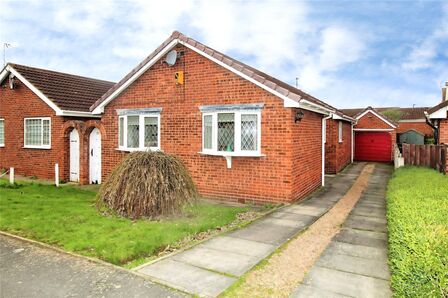 Meadowfield Road, 3 bedroom Detached Bungalow to rent, &pound;975 pcm