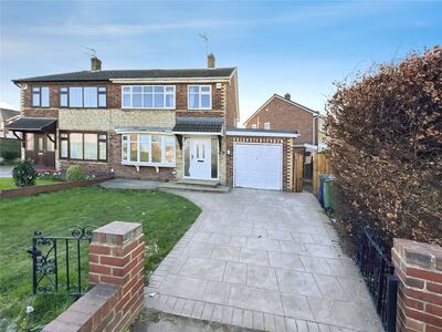 Kenilworth Close, 3 bedroom Semi Detached House to rent, &pound;895 pcm