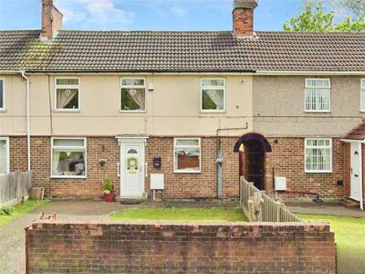 3 bedroom Mid Terrace House for sale