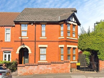 4 bedroom End Terrace House for sale