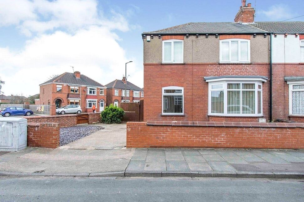 Main image of 3 bedroom Semi Detached House to rent, Wentworth Road, Doncaster, South Yorkshire, DN2