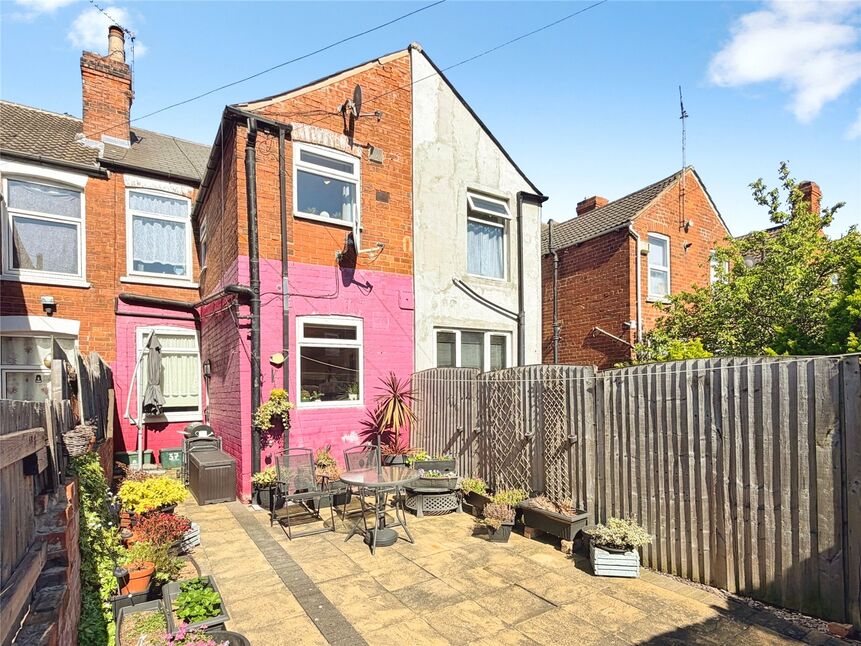 Main image of 3 bedroom Mid Terrace House for sale, Stanhope Road, Doncaster, South Yorkshire, DN1