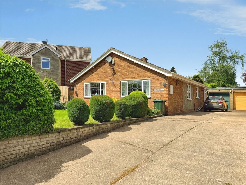 Main image of 2 bedroom Detached Bungalow for sale, Grange Lane, Doncaster, South Yorkshire, DN6