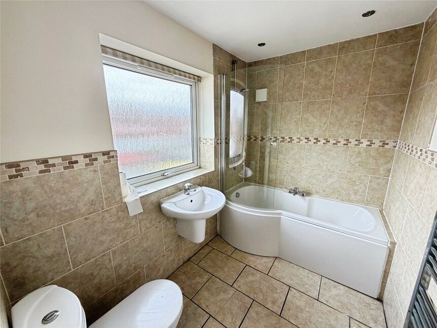 En-Suite Bathroom / Wc