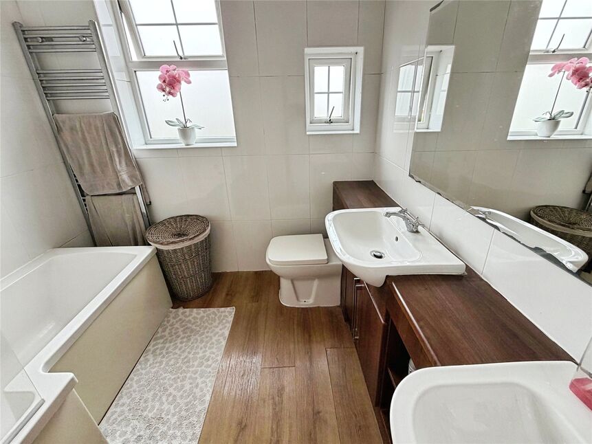 Bathroom / Wc
