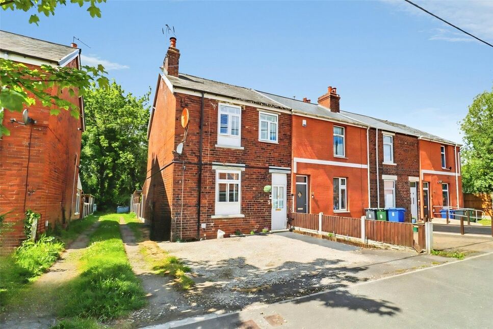 Main image of 4 bedroom Mid Terrace House for sale, New Road, Norton, South Yorkshire, DN6