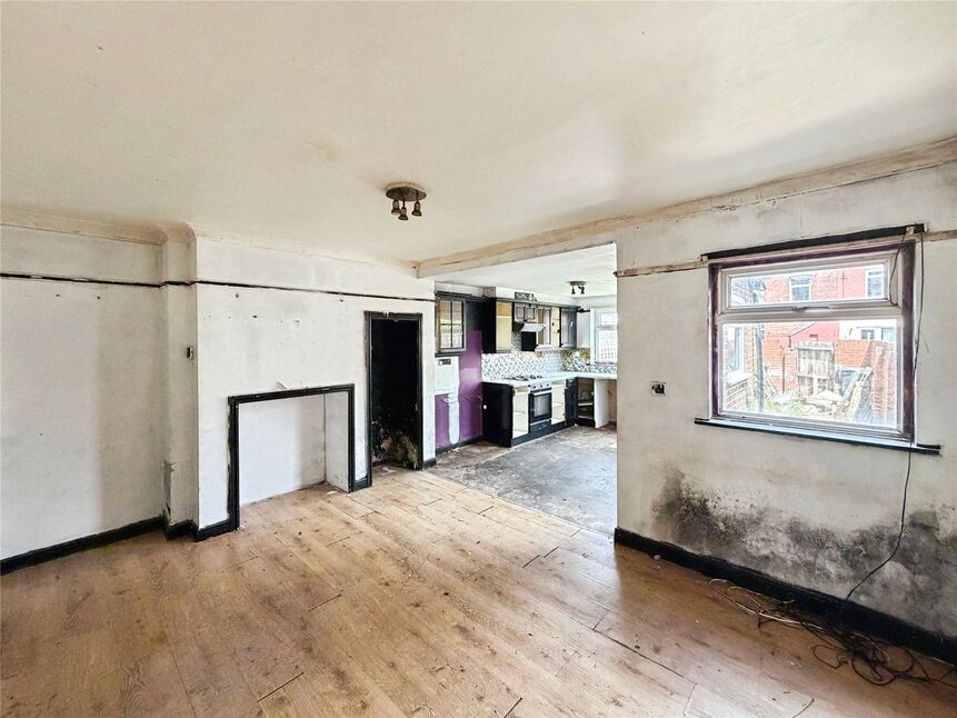Sitting / Dining Room