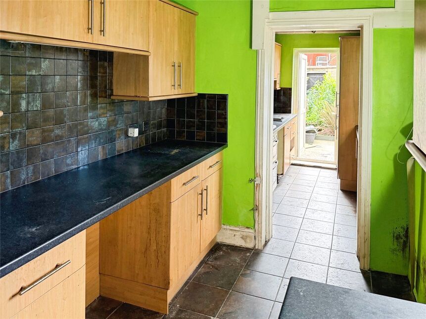 Kitchen / Utility