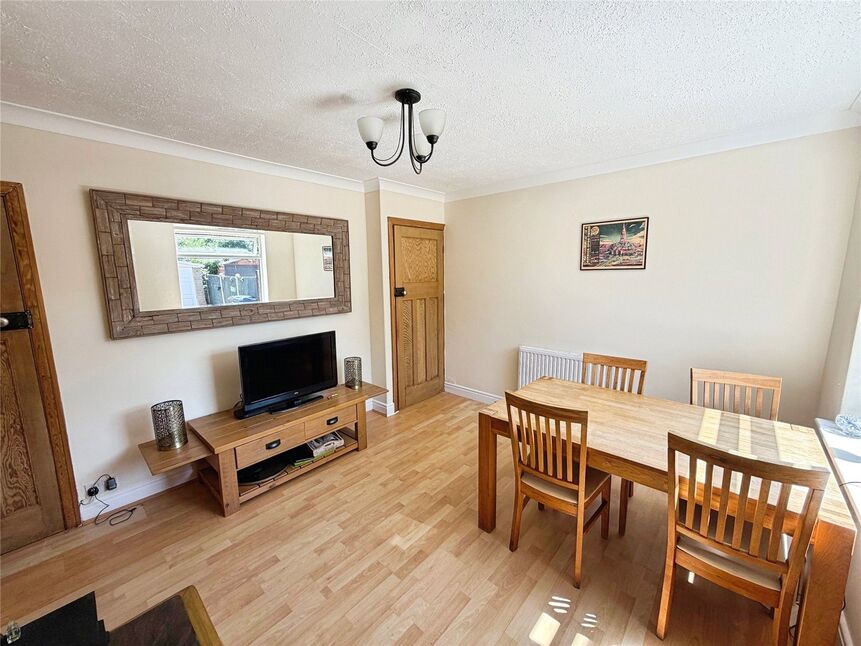 Sitting / Dining Room