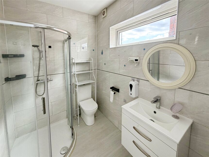 Shower Room / Wc