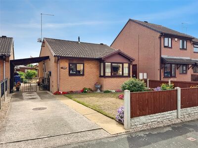 Broadwater Drive, 2 bedroom Detached Bungalow for sale, &pound;180,000