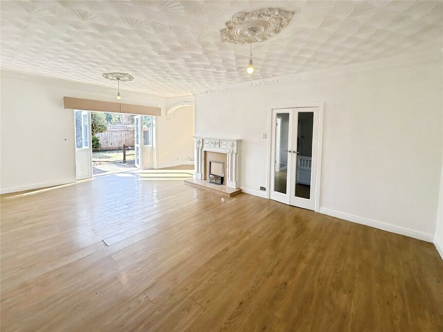 Lounge / Dining room