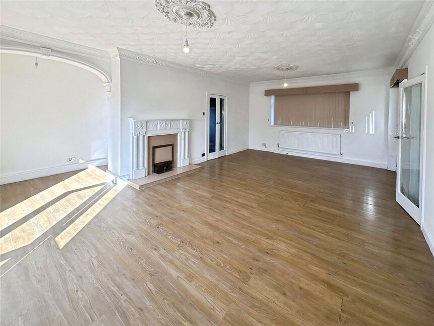 Lounge / Dining room
