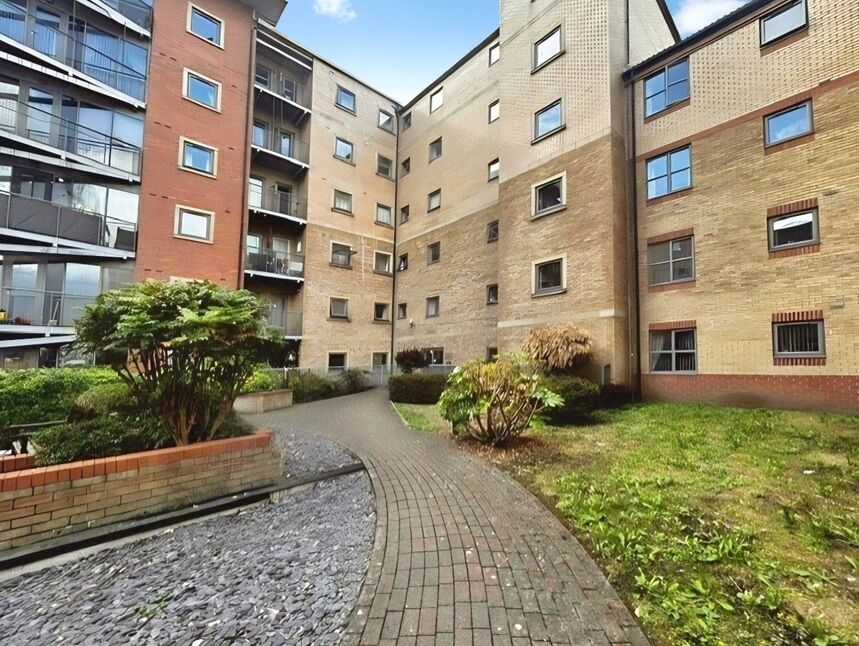 Main image of 2 bedroom Flat to rent, Kentmere Drive, Doncaster, South Yorkshire, DN4