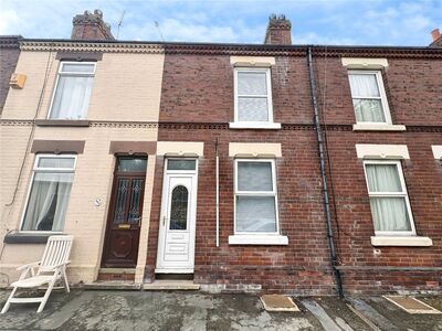 3 bedroom Mid Terrace House to rent