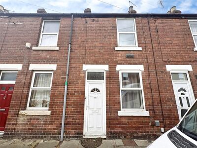 2 bedroom Mid Terrace House to rent