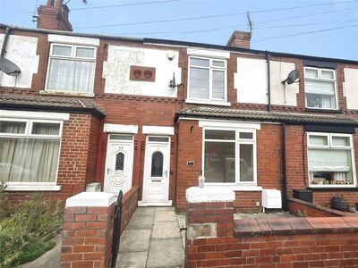 Washington Grove, 2 bedroom Mid Terrace House to rent, &pound;795 pcm