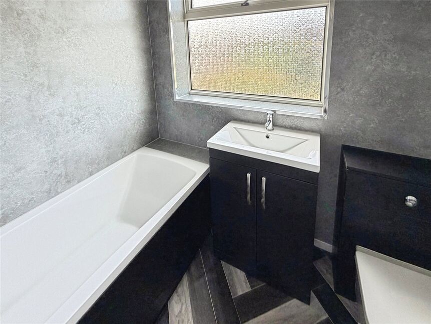 Bathroom / Wc