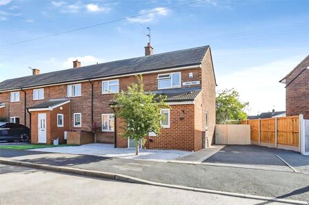 2 bedroom End Terrace House for sale