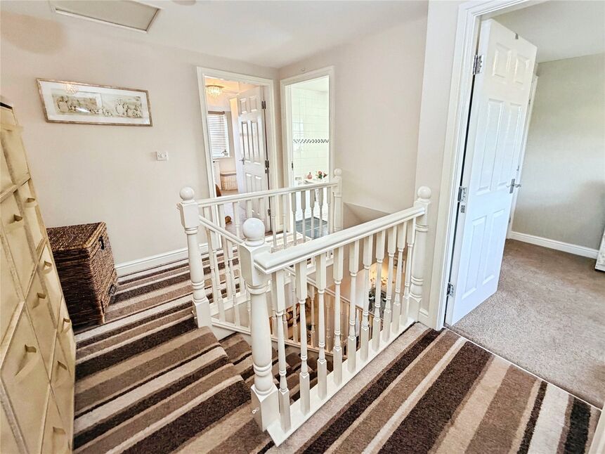 2nd Floor Landing