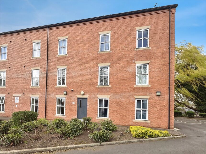 Main image of 2 bedroom Flat to rent, Carolgate Court, Retford, Nottinghamshire, DN22