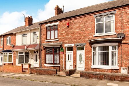 Lowson Street, 3 bedroom Mid Terrace House to rent, £750 pcm