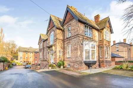 2 bedroom  Flat to rent