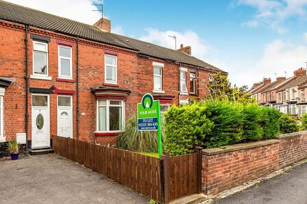 Vernon Gardens, 3 bedroom House to rent, &pound;700 pcm
