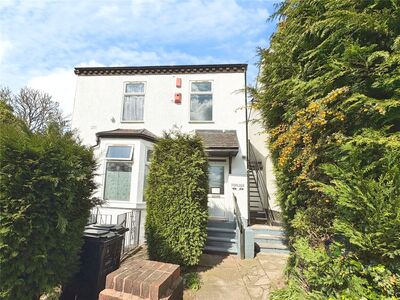 St. Johns Road, 2 bedroom Flat to rent, &pound;875 pcm