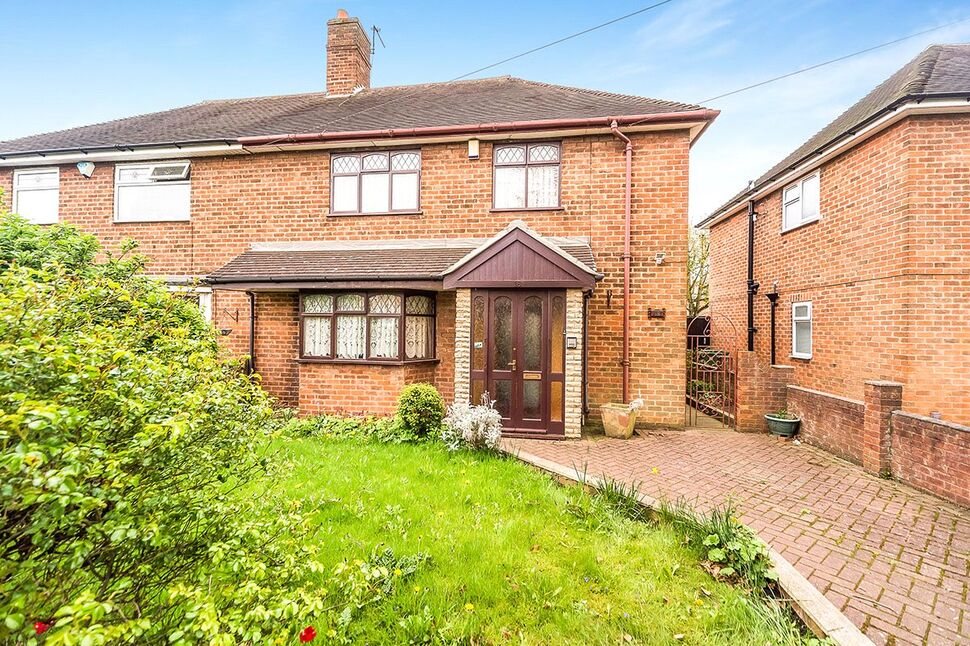 Main image of 3 bedroom Semi Detached House to rent, Brooklyn Grove, Bilston, West Midlands, WV14