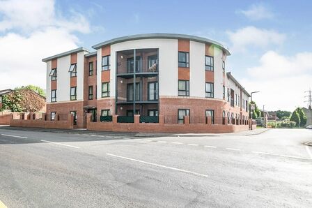 Whitehall Road, 1 bedroom Flat to rent, &pound;800 pcm