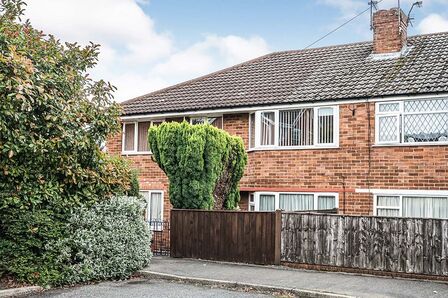Jockey Fields, 2 bedroom  Flat to rent, £800 pcm