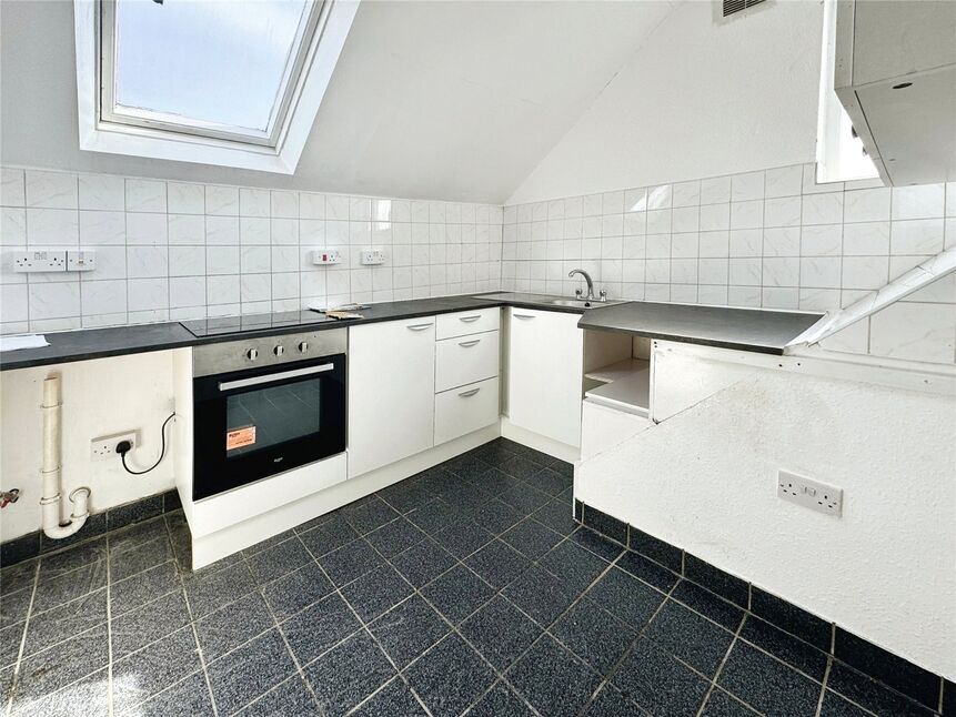 Main image of 2 bedroom Flat to rent, Halesowen Road, Netherton, West Midlands, DY2