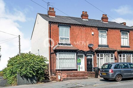 Stourbridge Road, 3 bedroom Mid Terrace House to rent, &pound;1,150 pcm