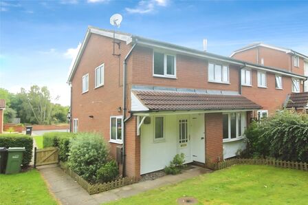 Foxdale Drive, 2 bedroom Semi Detached House to rent, £850 pcm