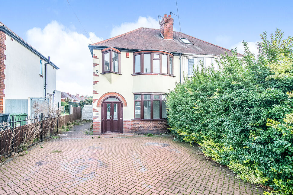 Main image of 3 bedroom Semi Detached House to rent, Sedgley Road, Dudley, West Midlands, DY1