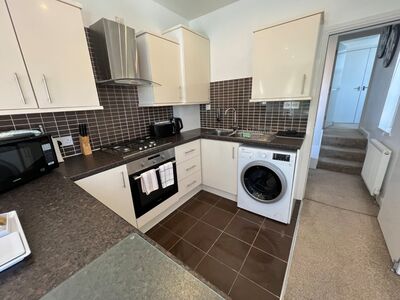 Stanmore Road, 1 bedroom Flat to rent, &pound;900 pcm