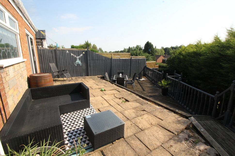 3 bedroom Semi Detached House for sale, St. Peters Road, Dudley, DY2