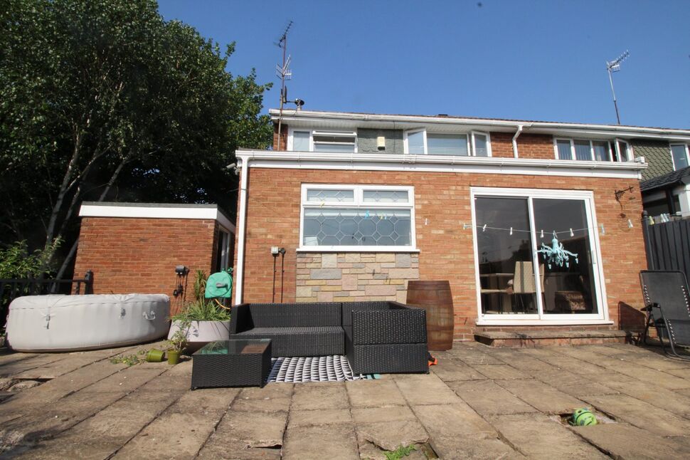 3 bedroom Semi Detached House for sale, St. Peters Road, Dudley, DY2