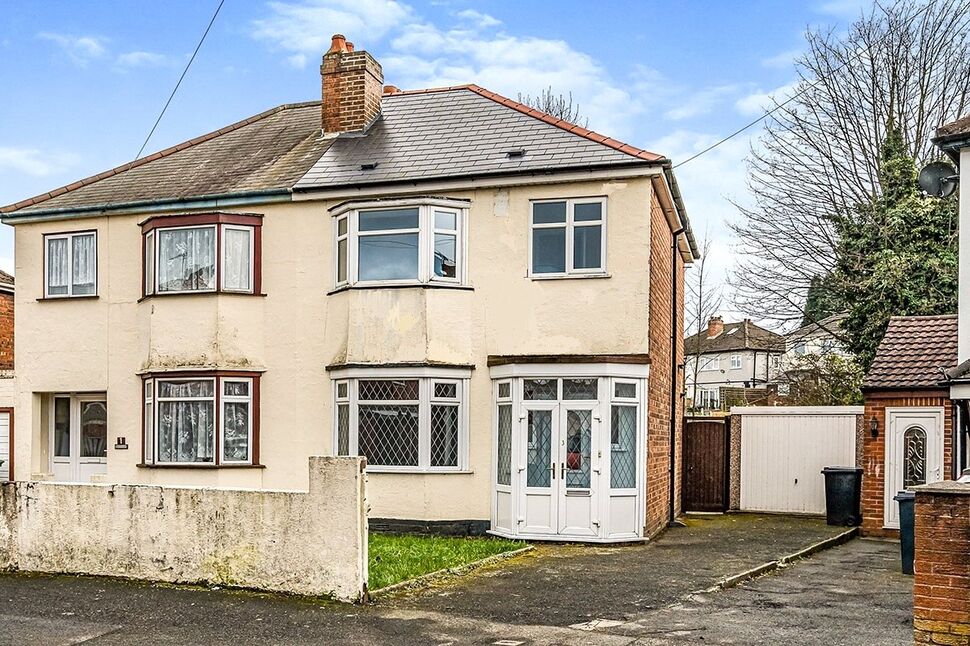 Main image of 3 bedroom Semi Detached House to rent, Brooklyn Grove, Bilston, West Midlands, WV14