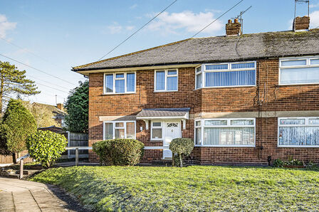 Kenilworth Court, 2 bedroom Flat to rent, &pound;875 pcm