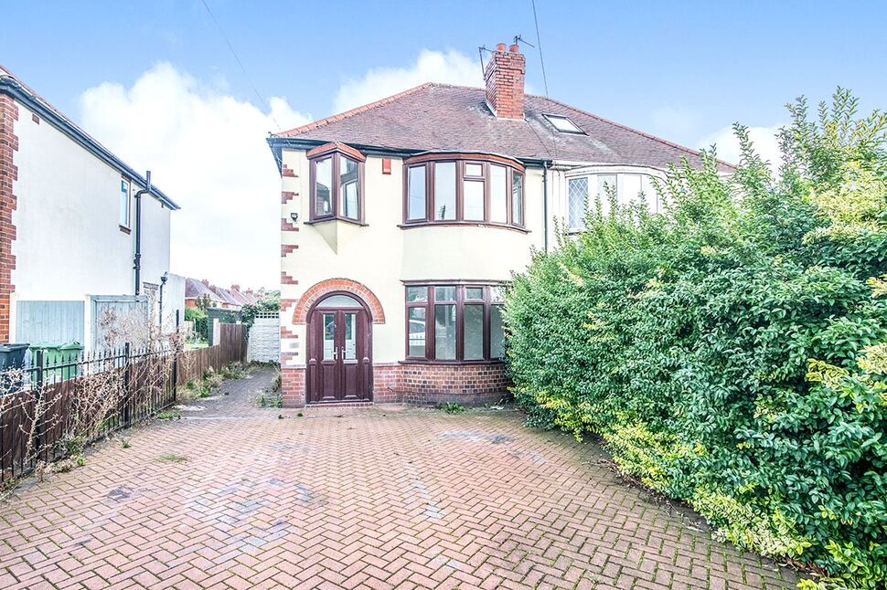 Main image of 3 bedroom Semi Detached House to rent, Sedgley Road, Dudley, West Midlands, DY1