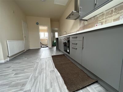 2 bedroom  Flat to rent