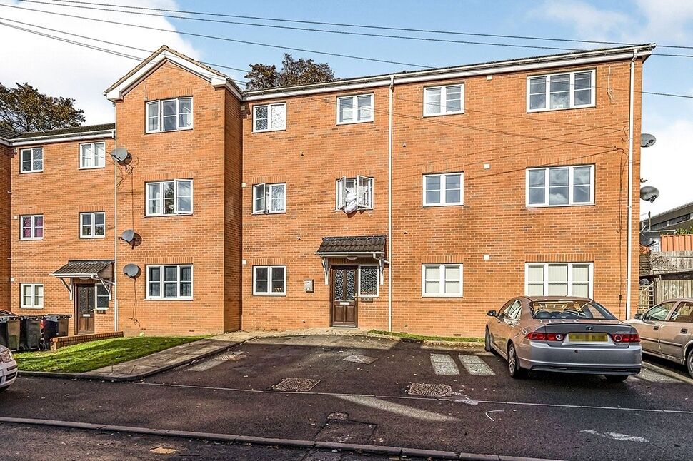 Main image of 1 bedroom  Flat for sale, Abberley Street, Dudley, West Midlands, DY2