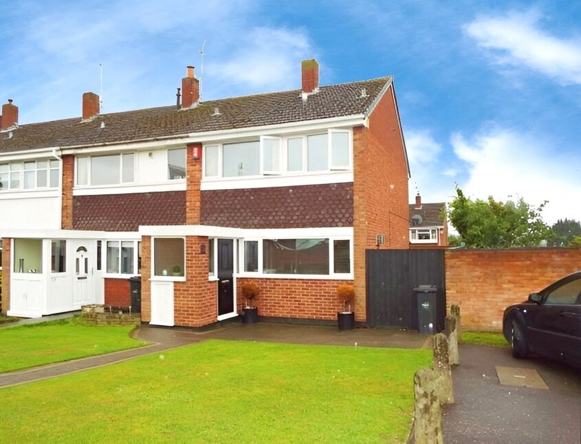 Main image of 3 bedroom End Terrace House to rent, Winding Mill North, Brierley Hill, West Midlands, DY5