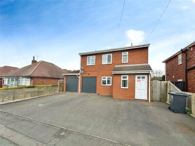 Victoria Road, 2 bedroom Flat to rent, &pound;895 pcm