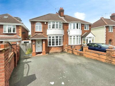 Old Park Road, 3 bedroom Semi Detached House to rent, £1,100 pcm