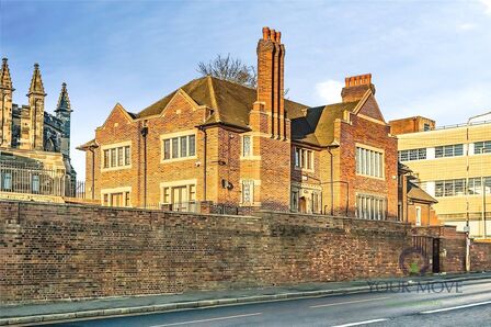 King Street, 2 bedroom Flat to rent, &pound;925 pcm