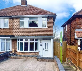 Birch Crescent, 2 bedroom Semi Detached House for sale, £200,000